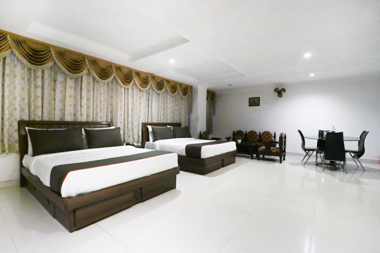 Oyo 13365 Hotel Teg Royal Amritsar Buitenkant foto