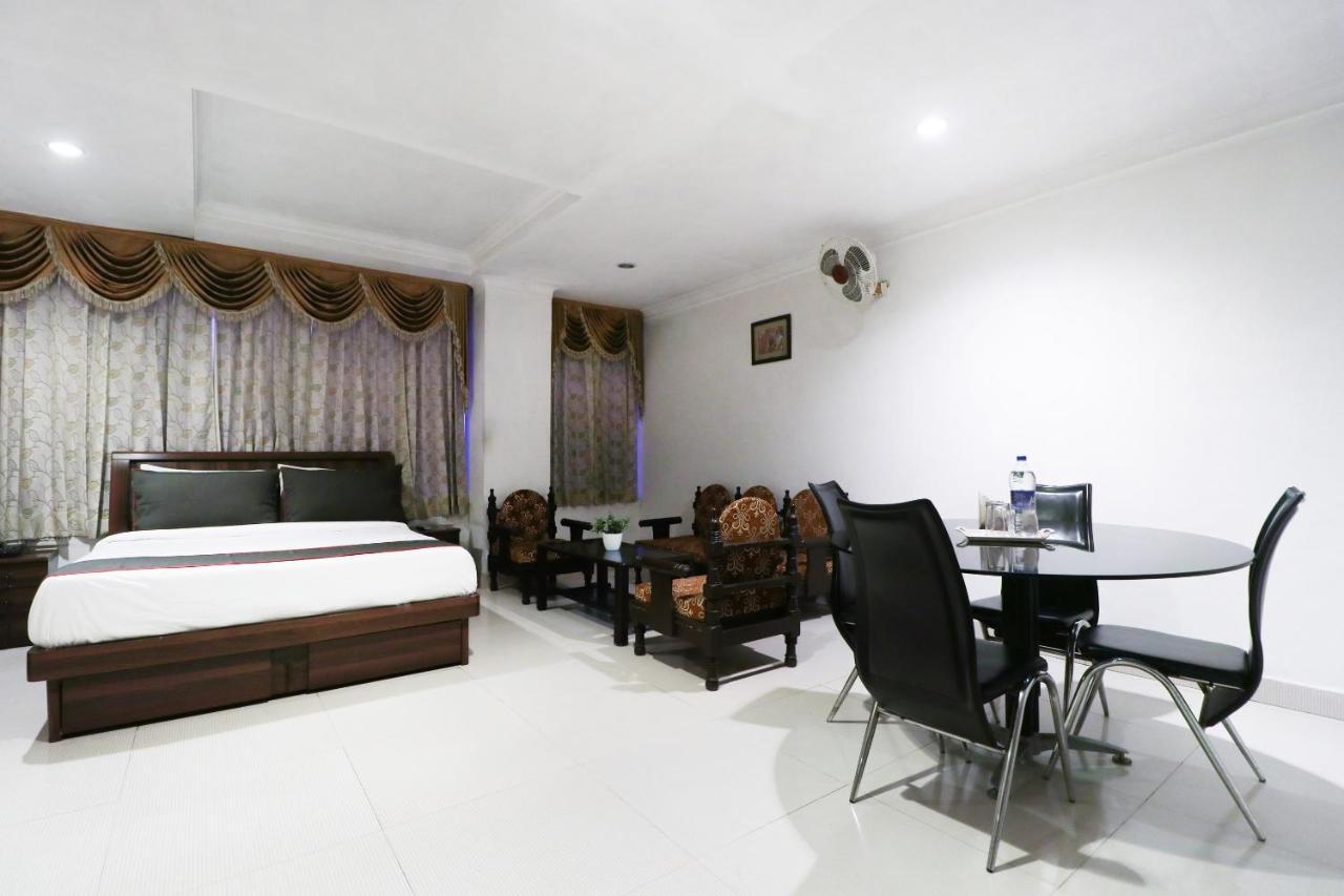 Oyo 13365 Hotel Teg Royal Amritsar Buitenkant foto