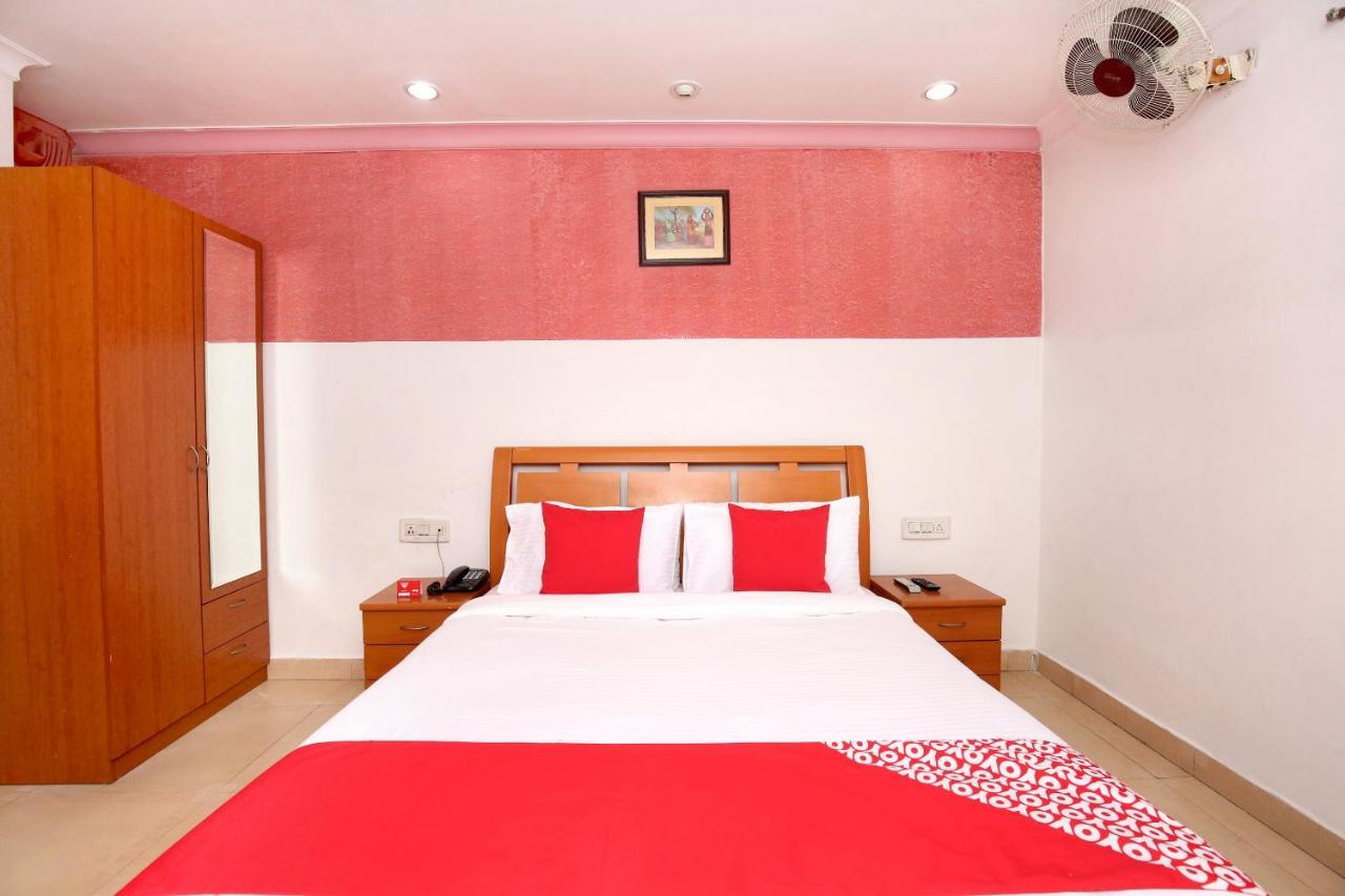 Oyo 13365 Hotel Teg Royal Amritsar Buitenkant foto