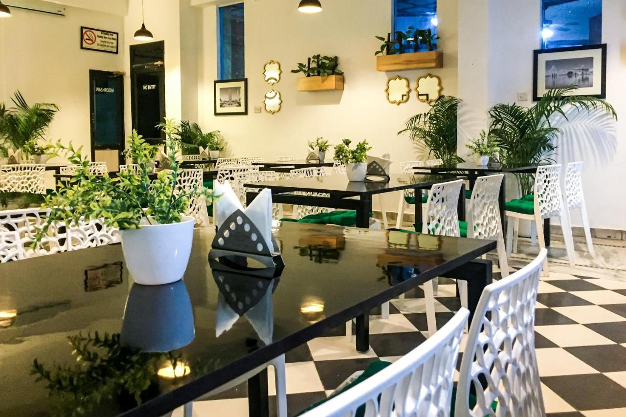 Oyo 13365 Hotel Teg Royal Amritsar Buitenkant foto